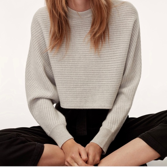 Wilfred Sweaters - Wilfred free cropped knit sweater/top